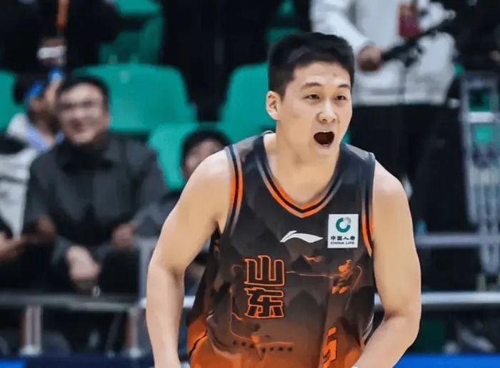 山东男篮大胜天津队 多点开花展现统治力