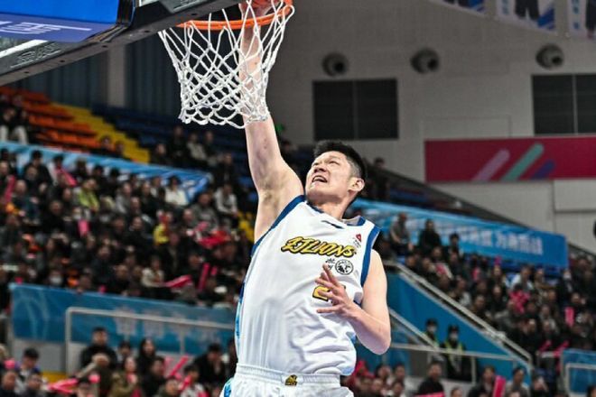 广厦双杀天津豪取五连胜 胡金秋狂砍32分助队反