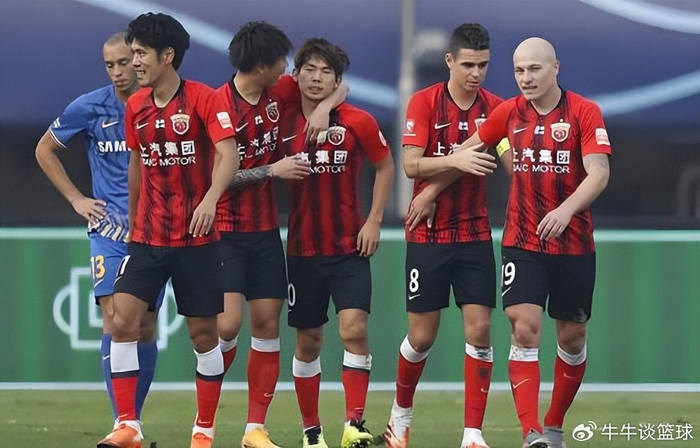 上港队年轻球员崛起挑战穆斯卡特执教地位