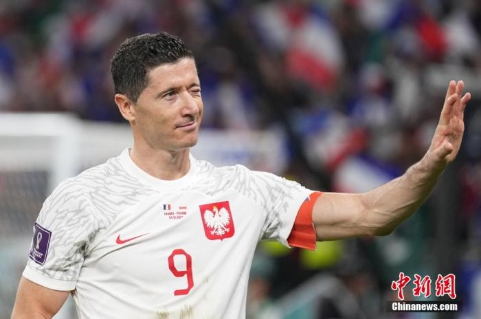 莱万多夫斯基荣膺金足奖 生涯辉煌成就获认可