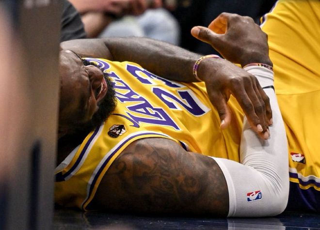 詹姆斯缺席湖人防守数据飙升 东契奇里夫斯组合