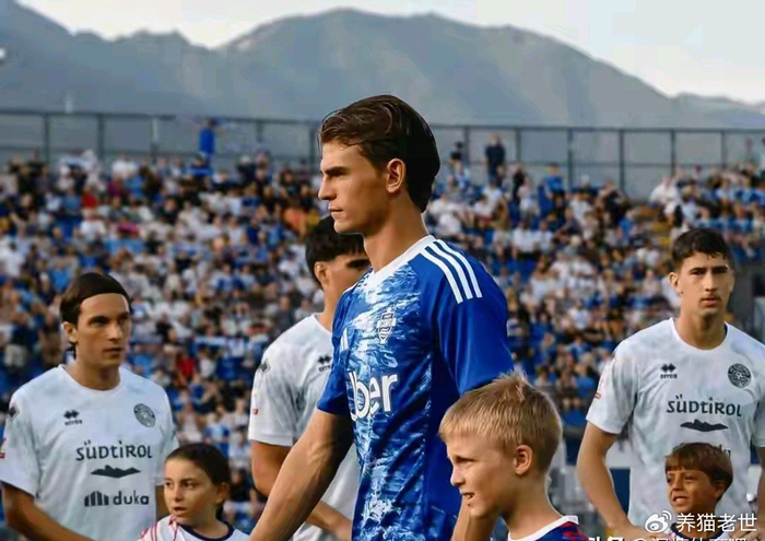 意甲争冠格局生变 国米逆转科莫 那不勒斯遭平局