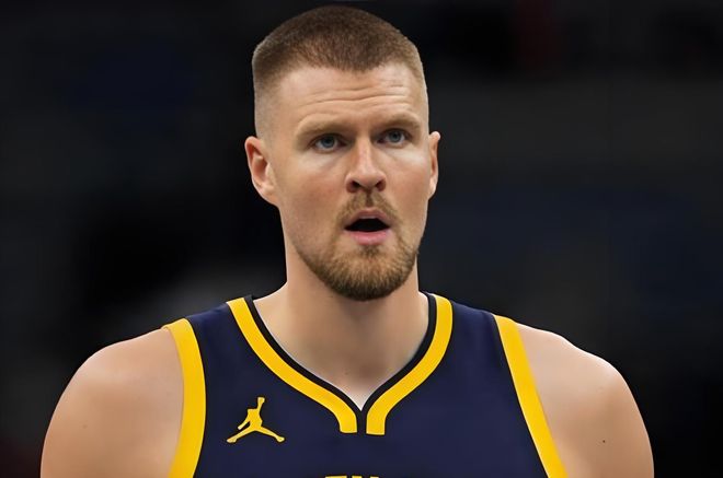 勇士附加赛惨败太阳 15分差距终结季后赛征程