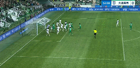 北京国安主场3-0力克大连英博，红牌事件成转折